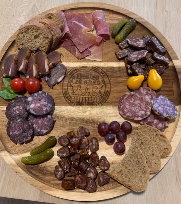 photo de la planchette de charcuterie